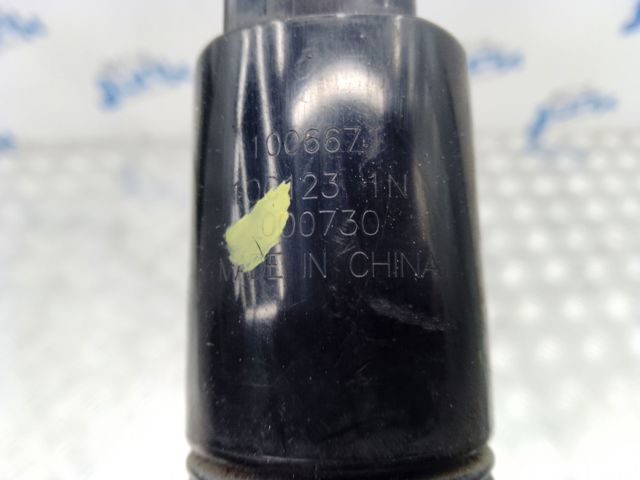 Моторчик омивача переднього скла A1648690421 MERCEDES