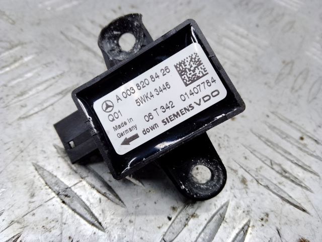 Датчик подушки безпеки A1648700158 MERCEDES