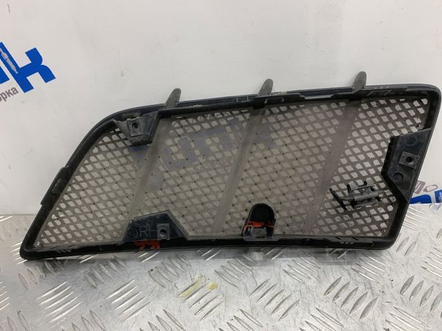 Решітка під лобове скло A1648804405 MERCEDES