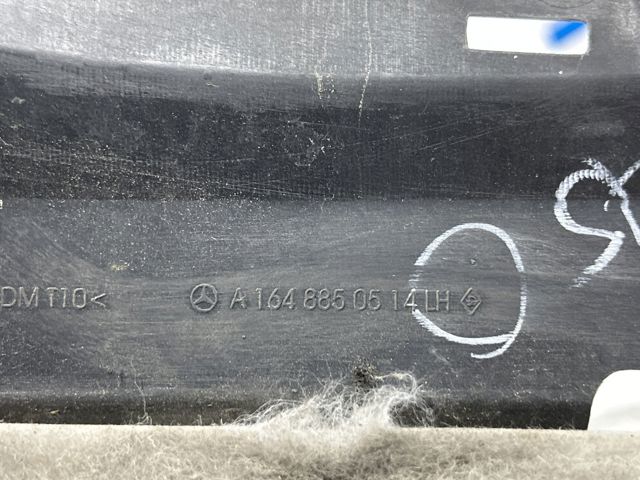 Лівий кронштейн кріплення бампера заднього A1648850514 MERCEDES
