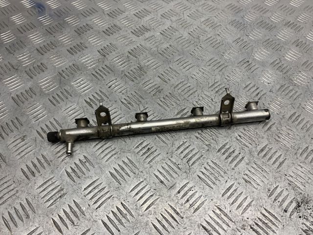 Паливна рампа A1660700095 MERCEDES