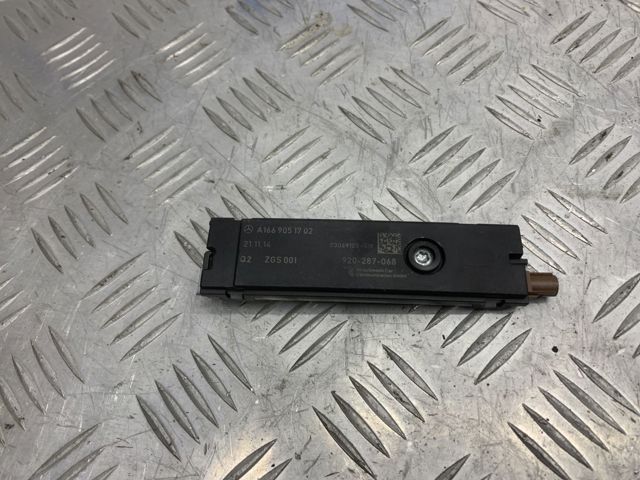 Підсилювач сигналу антени A1669051702 MERCEDES