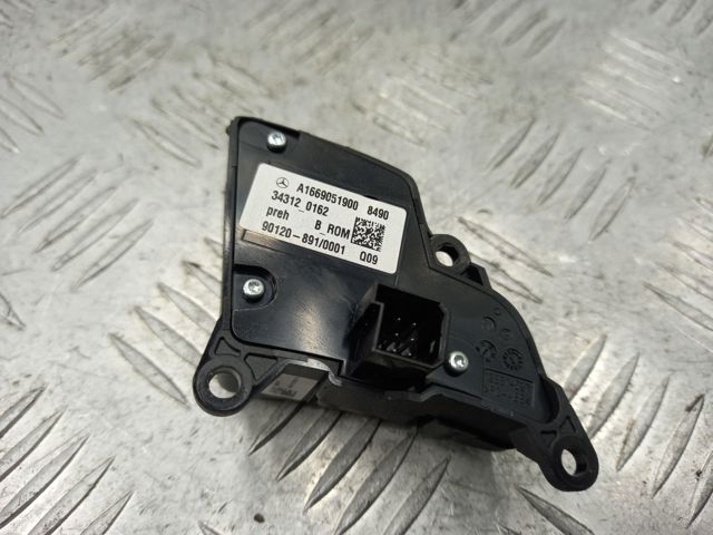 Блок кнопкових перемикачів кермового колеса A1669051900 MERCEDES