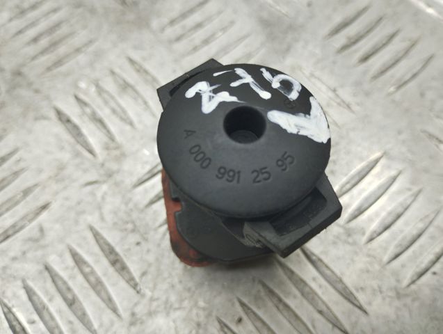 Подушка кріплення радіатора верхня A1695040114 MERCEDES