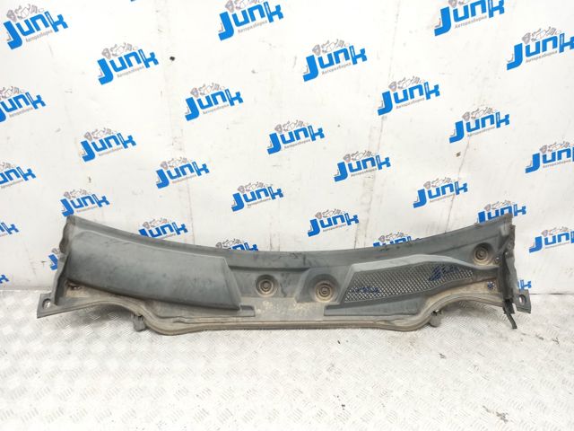 Водостік лобового скла, жабо A1768300013 MERCEDES