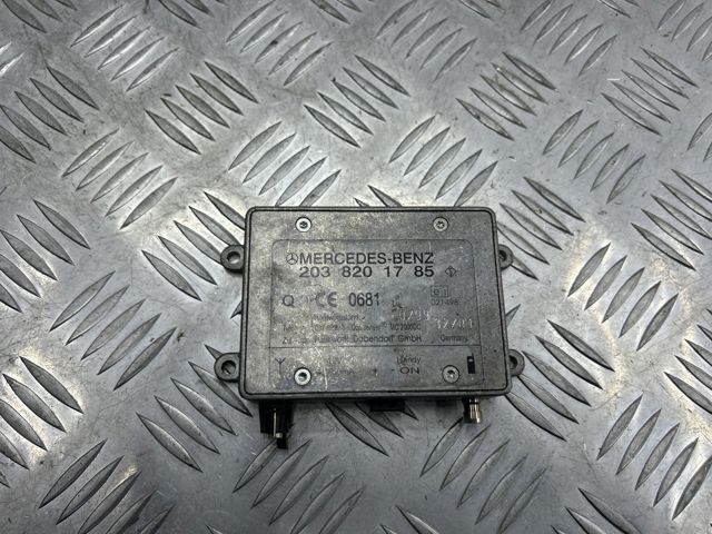 Підсилювач сигналу антени A2038201785 MERCEDES
