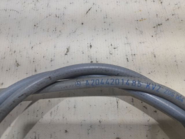 Трос ручника передній A2044201485 MERCEDES
