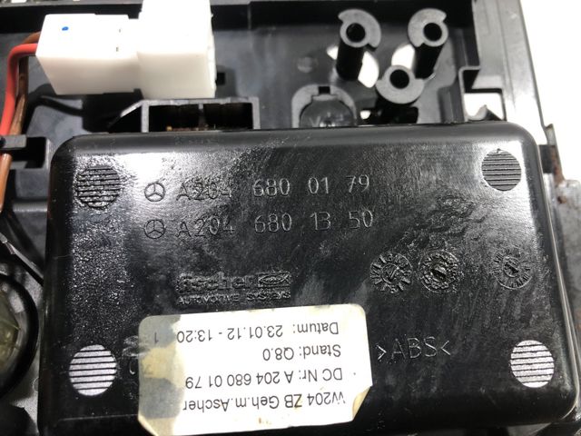 Попільничка центральної консолі A2046800179 MERCEDES