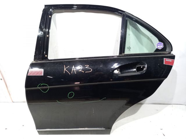 Двері пасажирськи задні ліві A2047302100 MERCEDES