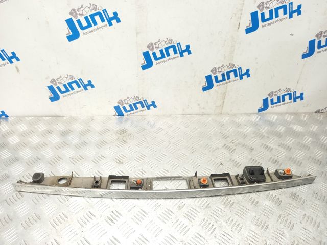Накладка кришки багажника A2047402193 MERCEDES