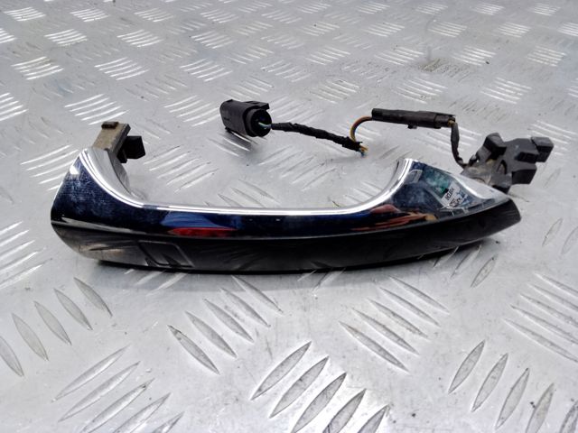 Ручка правих передніх дверей A2047601470 MERCEDES