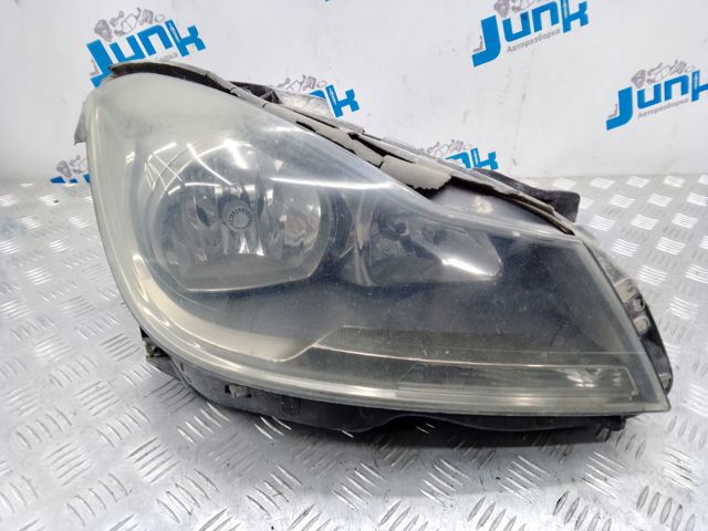 Права блок фара A2048200039 MERCEDES