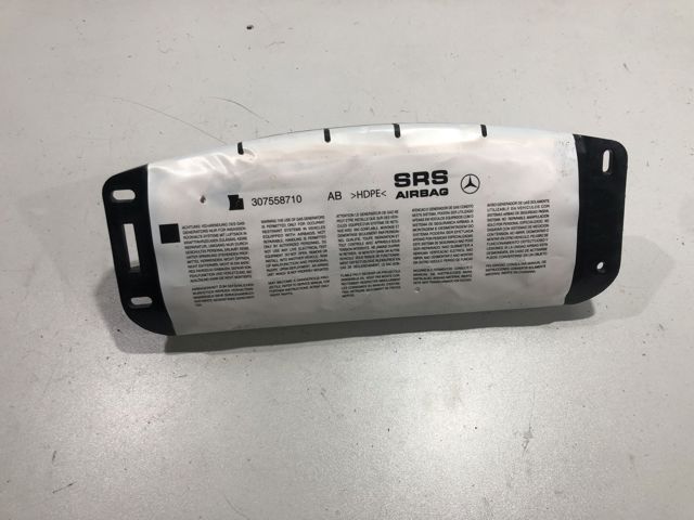 Подушка безпеки пасажира A2048601200 MERCEDES