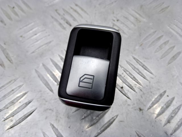 Кнопка підйомника переднього правого скла A2049058102 MERCEDES