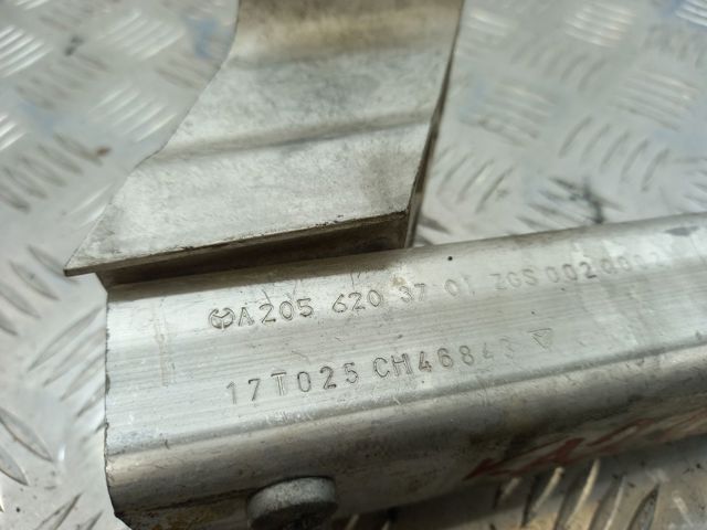 Кронштейн підсилювача переднього бампера A2056203701 MERCEDES