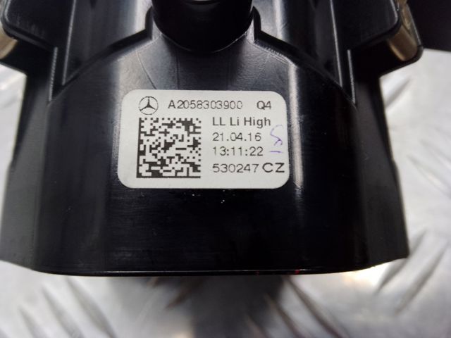 Решітка повітропровода ліва A2058303900 MERCEDES