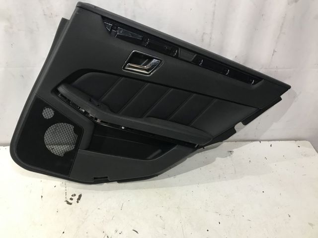 Обшивка правих задніх дверей A21273002709G50 MERCEDES