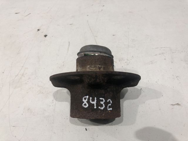 Маточини передніх коліс A2213300225 MERCEDES