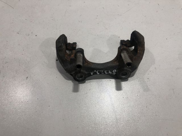 Скоба гальмівного заднього супорта A2214230094 MERCEDES