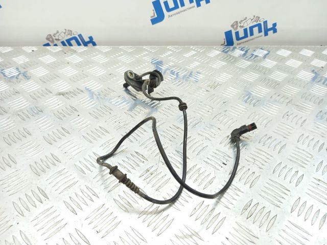 Датчик АБС (ABS) передній A2215400317 MERCEDES