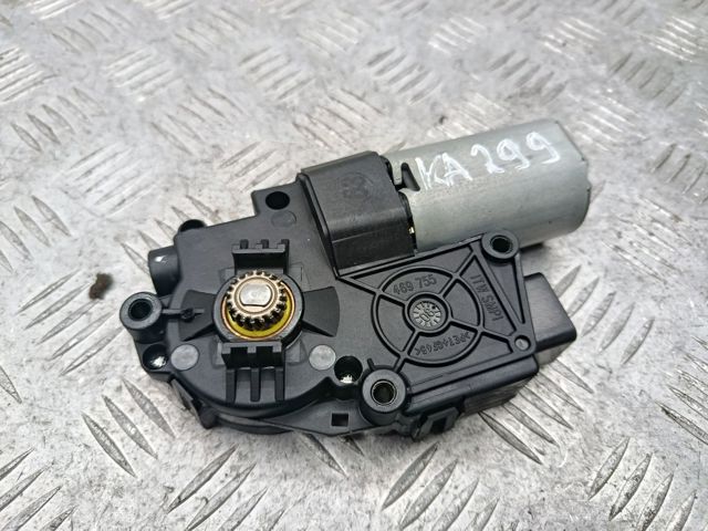 Двигун приводу люка A2218202042 MERCEDES