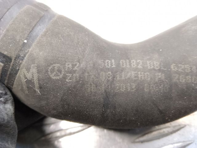 Патрубок системи охолодження A2465010182 MERCEDES