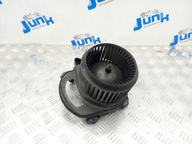 Електромотор пічки A2469064200 MERCEDES