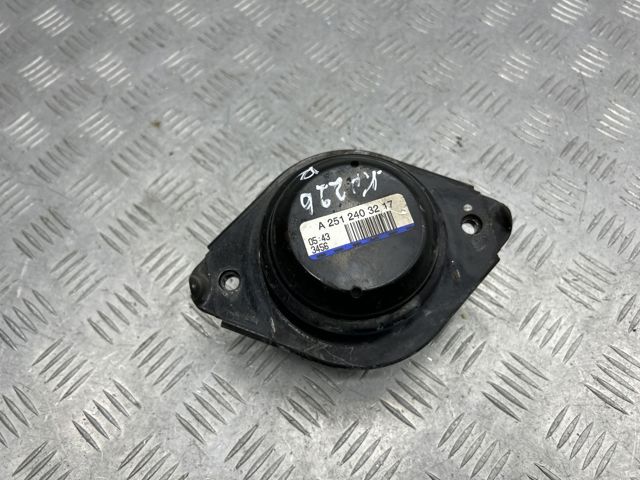 Подушка (опора) двигуна, ліва/права A2512403217 MERCEDES