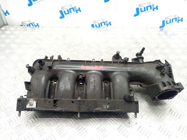 Колектор впускний A2700900737 MERCEDES