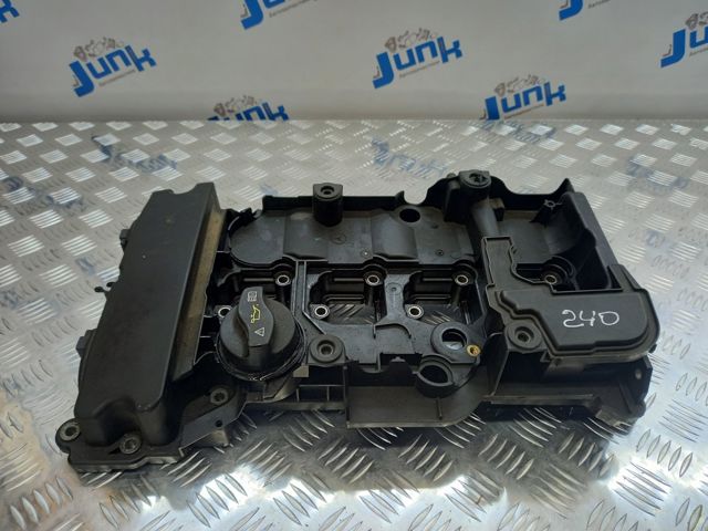 Кришка клапанів A2710101730 MERCEDES