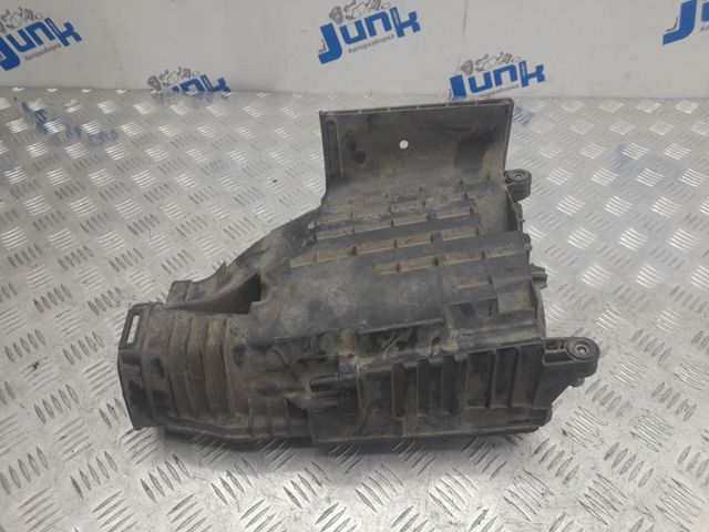 Корпус повітряного фільтра A2710900901 MERCEDES