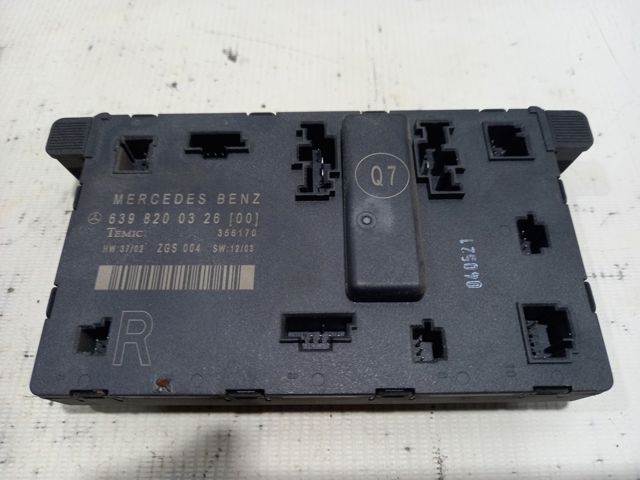Блок комфорту передніх дверей A6398200326 MERCEDES
