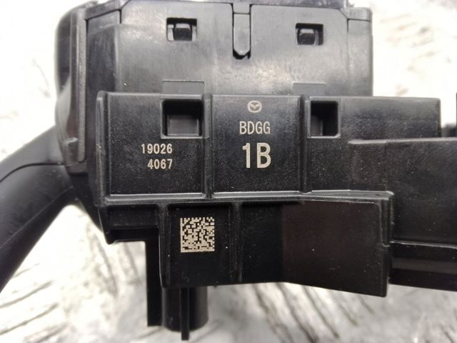 Перемикач підрульовий, лівий BDGG66122A MAZDA