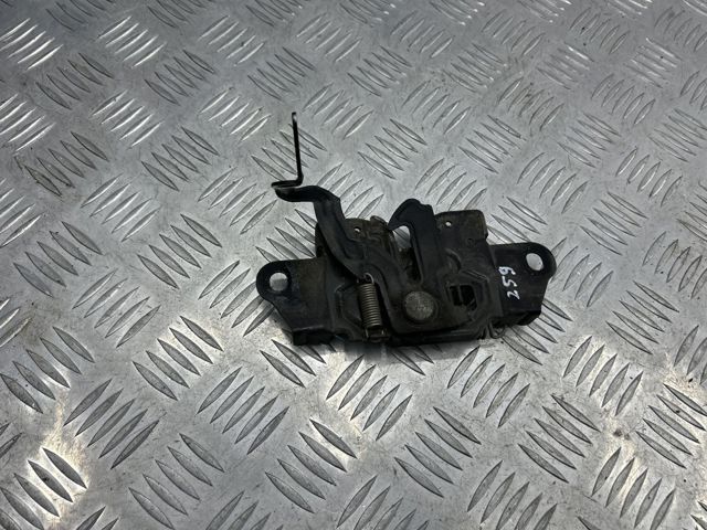 Запор капота (замок і привід замка капота) DB4B56620C MAZDA