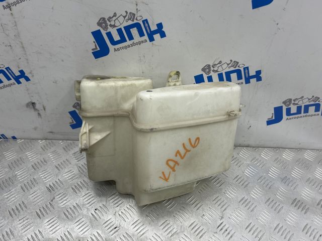Бачок омивача лобового скла DMB500170 LAND ROVER