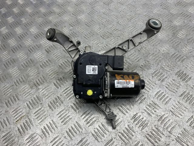 Двигун склоочисника лобового скла, правий FT4B17504BF FORD
