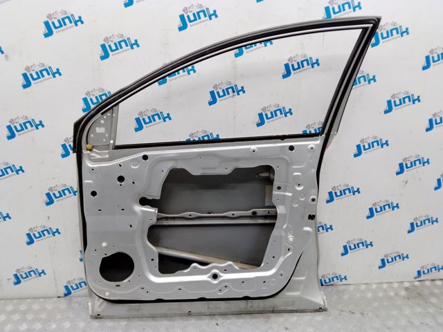 Дверка передня права H010M1AAAA NISSAN
