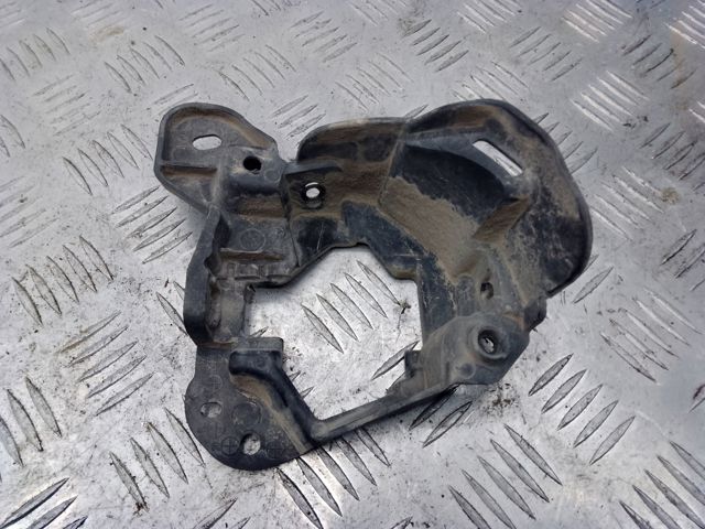 Кріплення протитуманки, лівої KD5351694A MAZDA