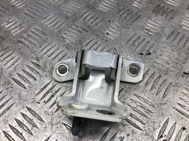 Петля заднтої двері, лівої KD5373210A MAZDA