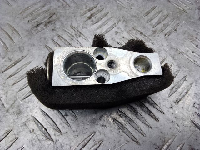 Клапан TRV, кондиціонера KF0361J14 MAZDA
