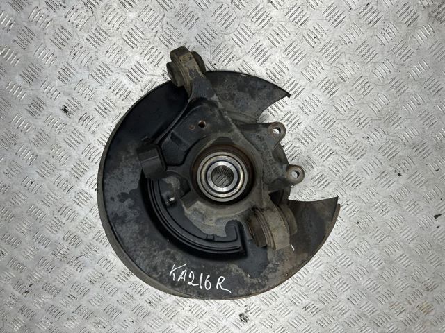 Кулак поворотний правий LR012740 LAND ROVER