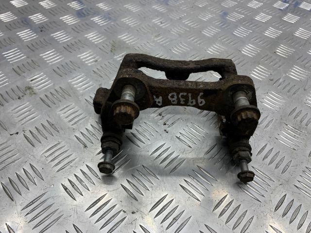 Скоба гальмівного заднього супорта LR015521 LAND ROVER
