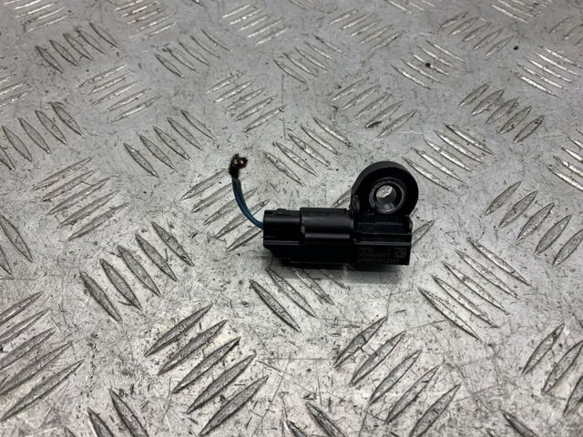Датчик AIRBAG передній LR032046 LAND ROVER