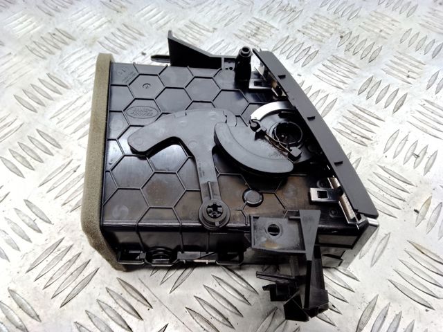 Решітка повітропровода ліва LR044686 LAND ROVER