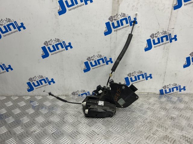 Замок передніх пасажирських дверей LR063609 LAND ROVER