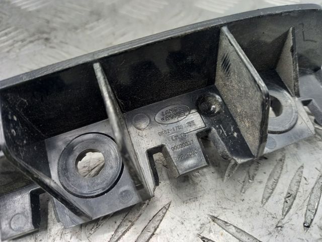 Кріплення бамера ліве LR066550 LAND ROVER