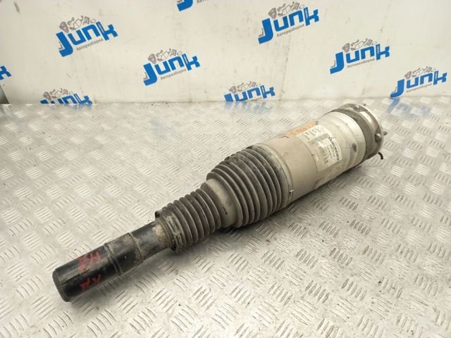 Амортизатор передній LR072450 LAND ROVER