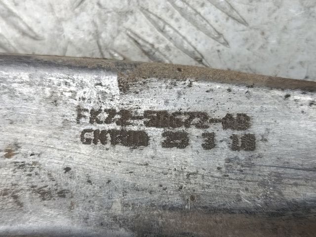 Важіль підвіски задній правий LR078519 LAND ROVER