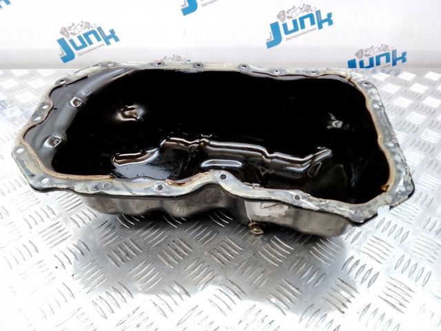 Піддон масляний картера двигуна PYFA10400C MAZDA
