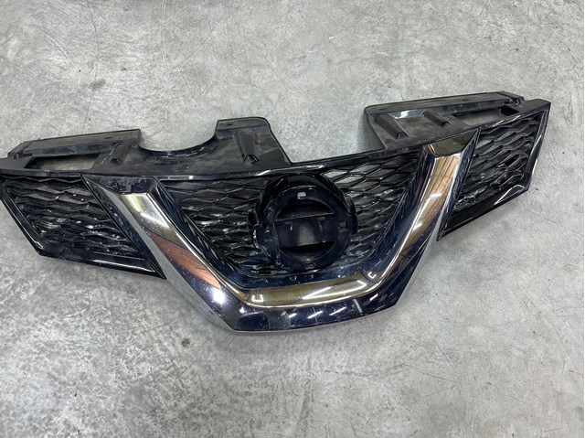 Решітка 623104CE0B NISSAN